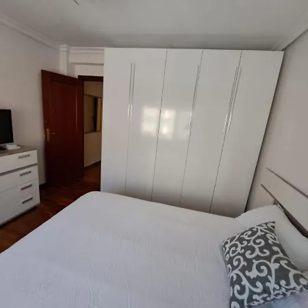 Center - Garaje Incluido Διαμέρισμα Οβιέδο