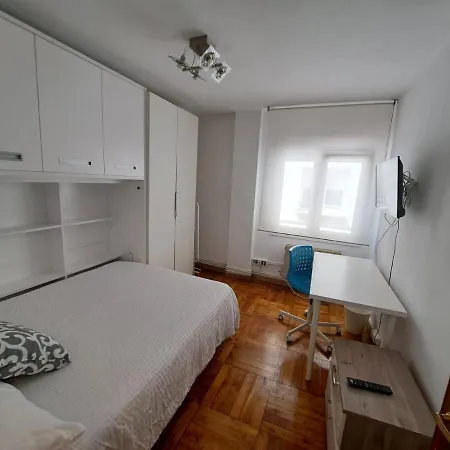 Center - Garaje Incluido * Οβιέδο