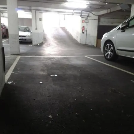 Center - Garaje Incluido * Οβιέδο